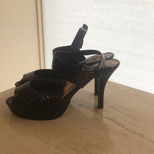 Steve Madden High Heels (Brown Snakeskin Print)